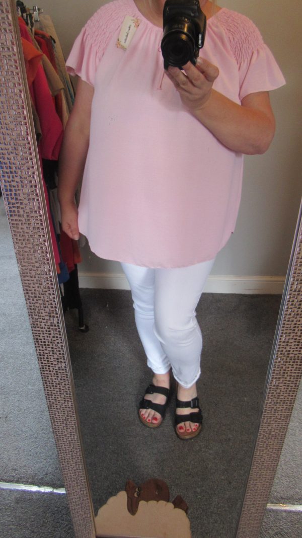 New Ladies Pale Pink Ruffle Sleeve Top One Size fits sizes 16 18 20 22 - Image 6