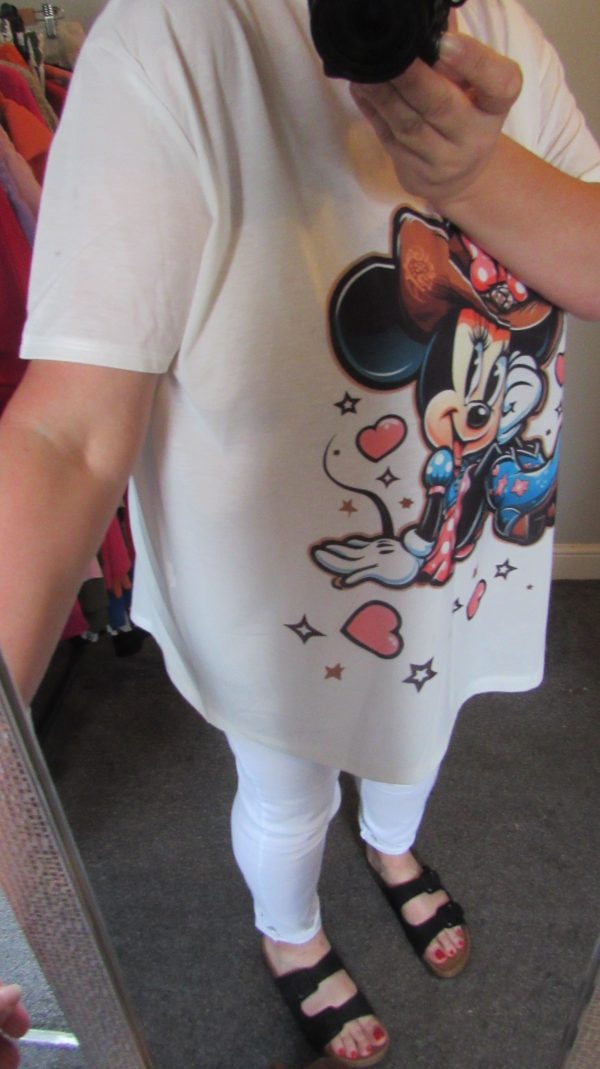 New Ladies White Minnie Print T-shirt One Size fits sizes 16 18 20 22 - Image 7