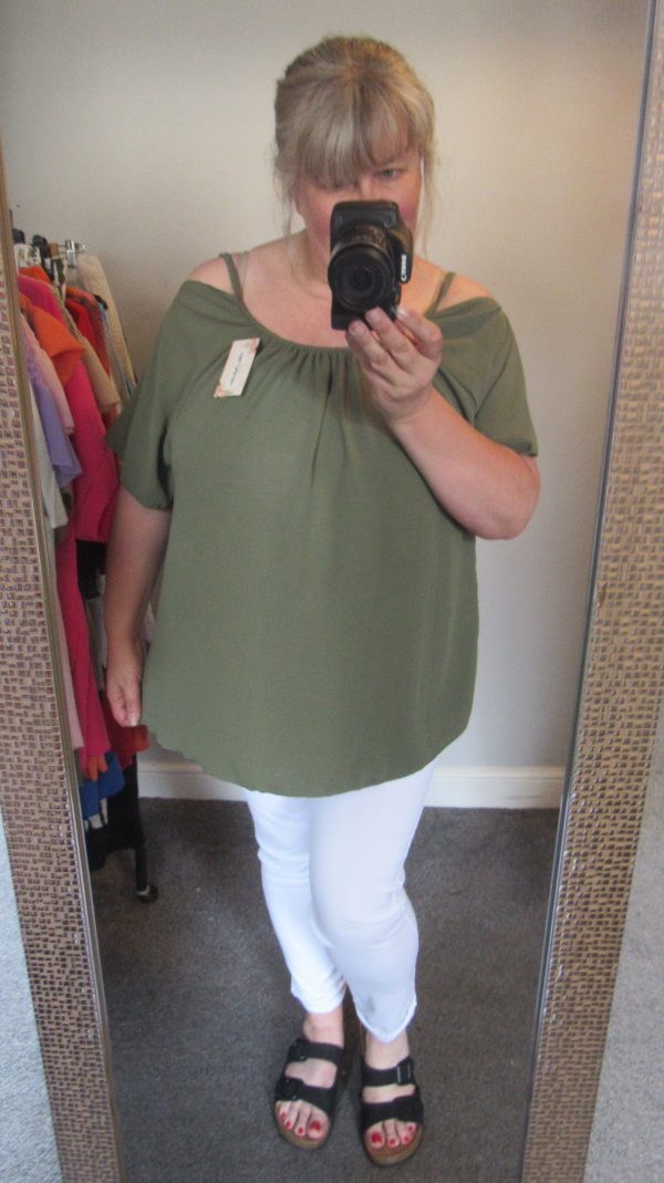 New Ladies Khaki Cold Shoulder Sleeve Top One Size fits sizes 16 18 20 22 - Image 5