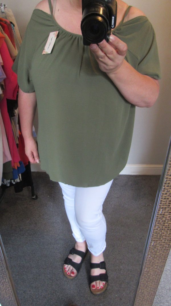 New Ladies Khaki Cold Shoulder Sleeve Top One Size fits sizes 16 18 20 22 - Image 9