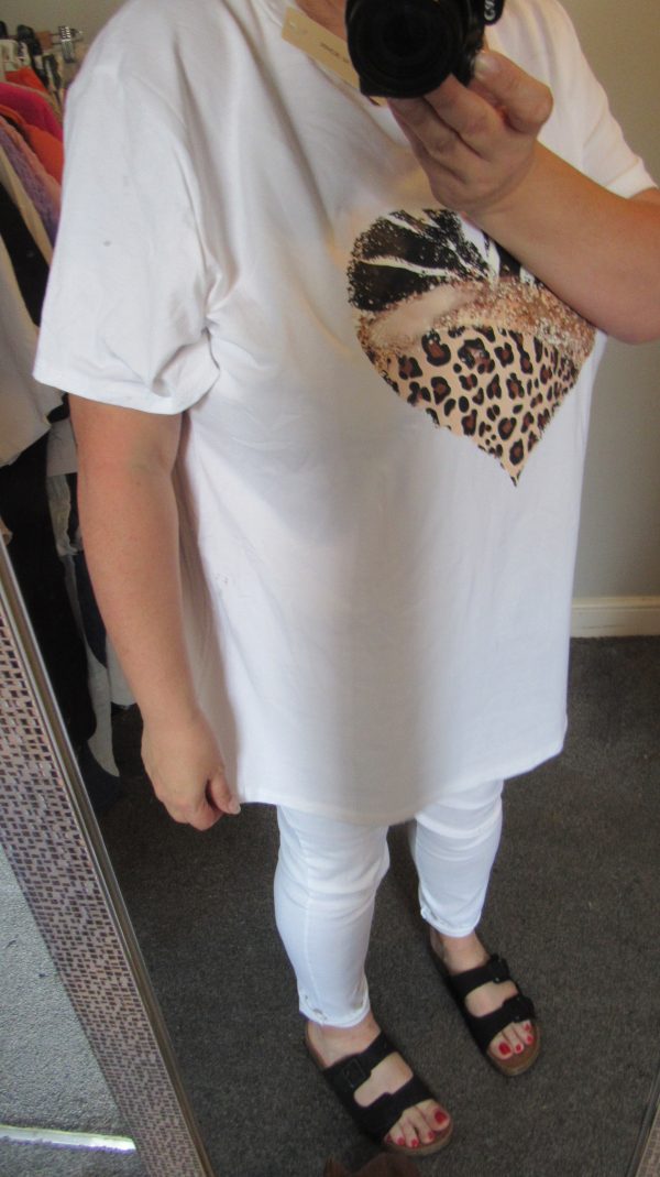 New Ladies Women White Heart V Neck T-shirt One Size Fits 18 20 22 - Image 7