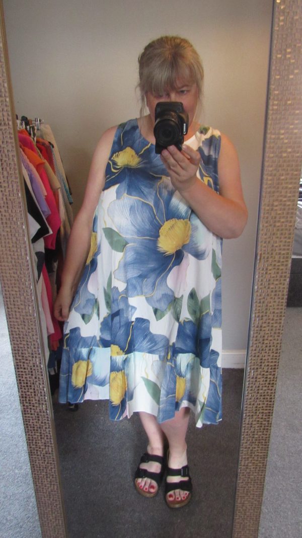 New Ladies Blue Floral Sleeveless Sun Dress One Size fits sizes 18 20 22 - Image 6