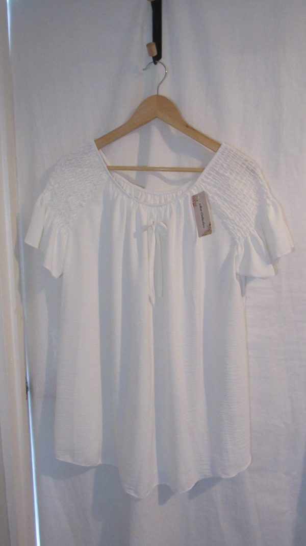 New Ladies White Ruffle Sleeve Top One Size fits sizes 16 18 20 22