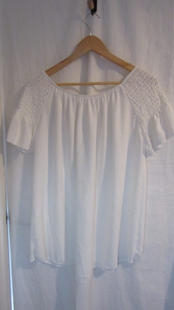 New Ladies White Ruffle Sleeve Top One Size fits sizes 16 18 20 22 - Image 6
