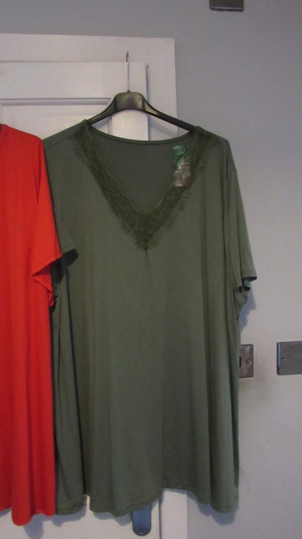 BUNDLE DEAL 2 X TOPS FOR ONLY £20 plus size - Image 3