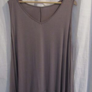 SALE SALE SALE New Ladies Lacy Bottom Mocha Longer Length Top V Neck One Size fits sizes 18 20 22 NON RETURNABLE