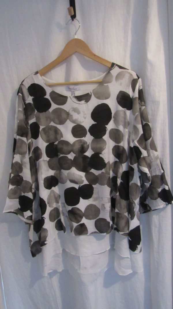 New Ladies Black Spot Top with Open Back One Size fits sizes 18 20 22 - Image 4