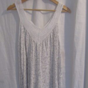 New Ladies White Floral Sleeveless Top One Size fits sizes 18 20 22