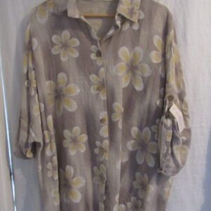 New Ladies Beige Flower Button Down Shirt One Size fits sizes 18 20 22