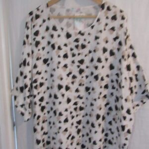 New Ladies Black Heart Tunic Top One Size fits sizes 18 20 22