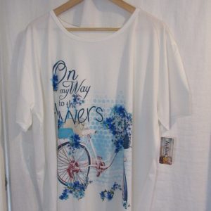 SALE SALE SALE New Ladies White Flowers Print T-shirt One Size fits sizes 16 18 20 22 NON RETURNABLE