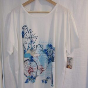 SALE SALE SALE New Ladies White Flowers Print T-shirt One Size fits sizes 16 18 20 22 NON RETURNABLE