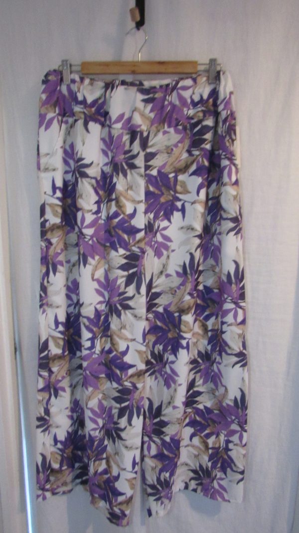 New Ladies Purple Floral Palazzo Trousers One Size fits sizes 20 22 - Image 2