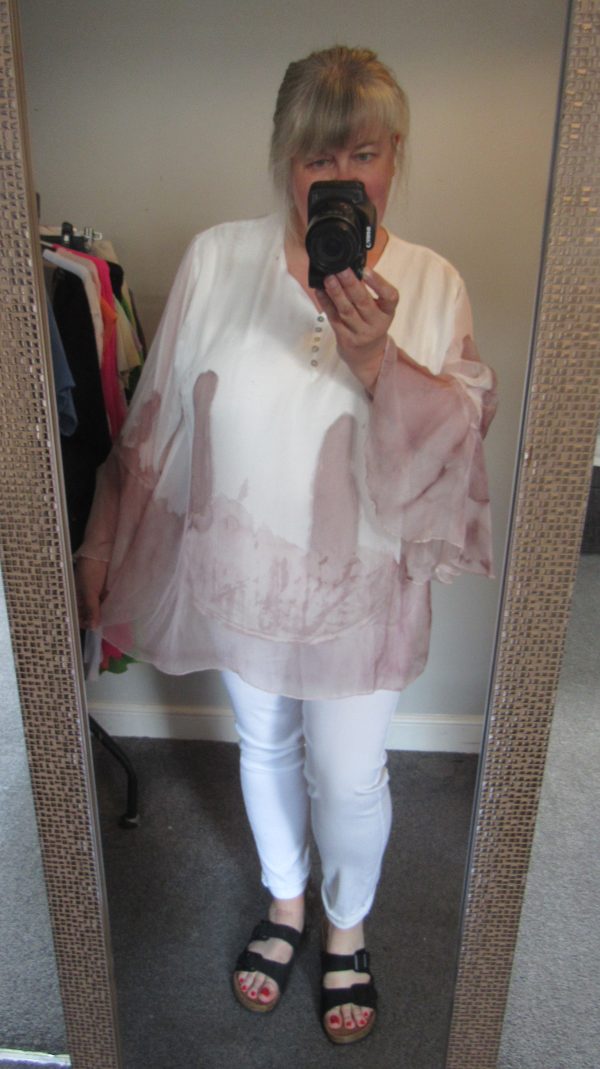 New Ladies Pink and White Silky Floaty Top One Size fits sizes 18 20 22 - Image 6