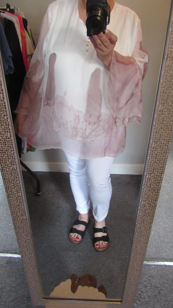 New Ladies Pink and White Silky Floaty Top One Size fits sizes 18 20 22 - Image 7