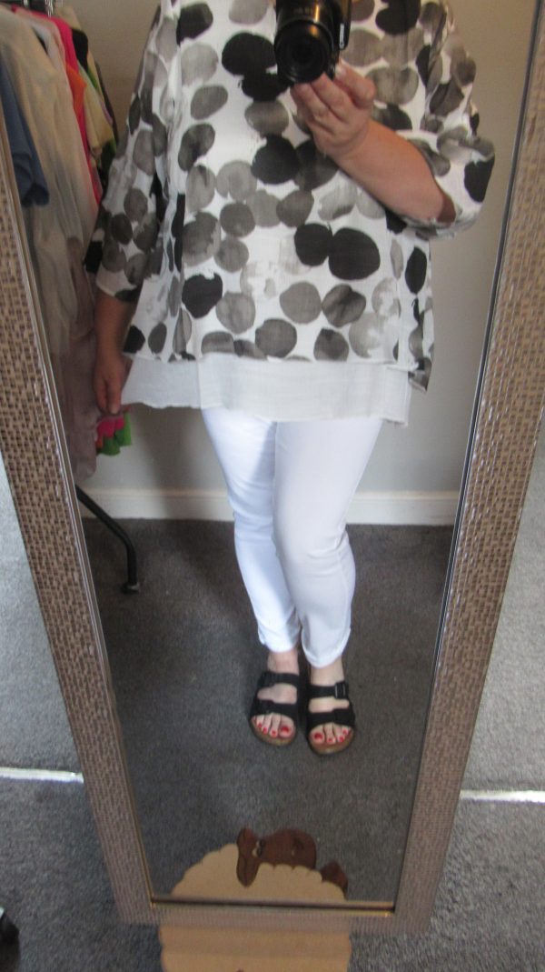 New Ladies Black Spot Top with Open Back One Size fits sizes 18 20 22 - Image 8