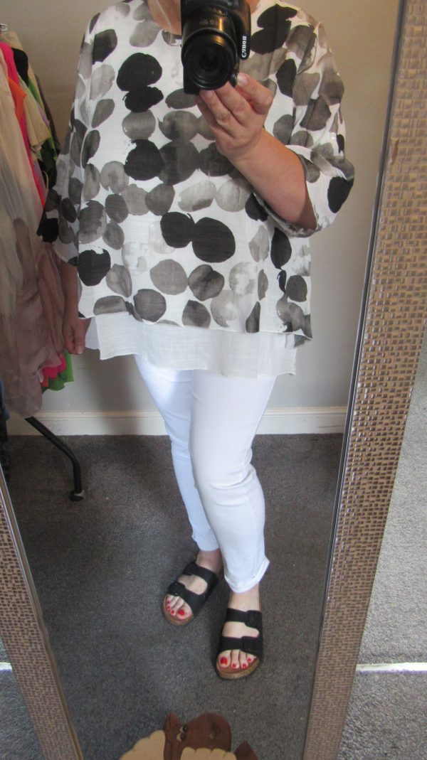 New Ladies Black Spot Top with Open Back One Size fits sizes 18 20 22 - Image 10