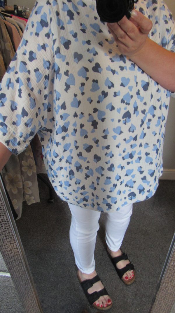 New Ladies Blue Heart Tunic Top One Size fits sizes 18 20 22 - Image 9