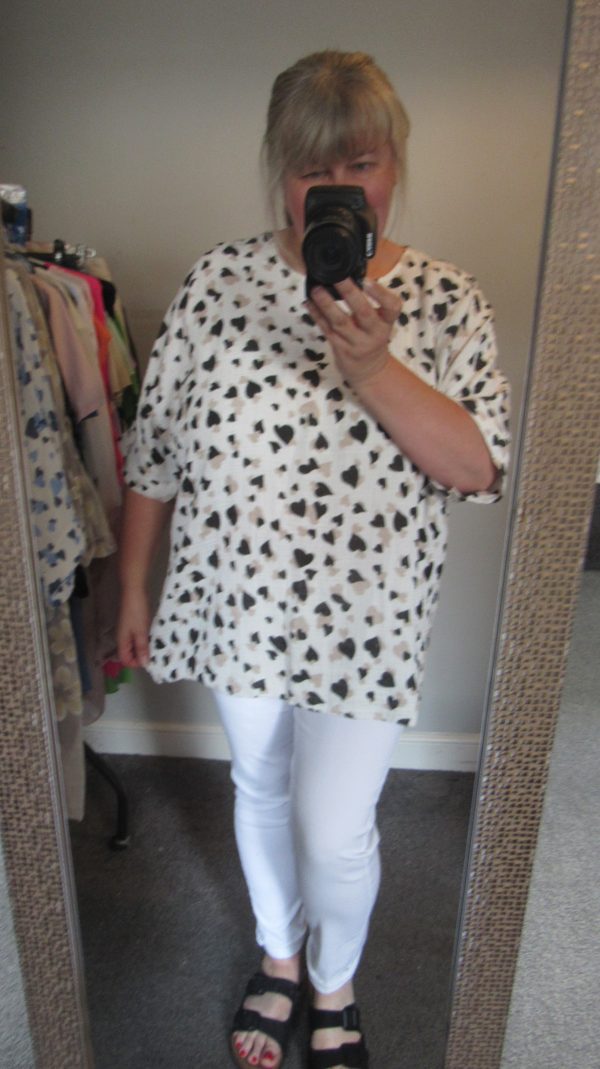 New Ladies Black Heart Tunic Top One Size fits sizes 18 20 22 - Image 7