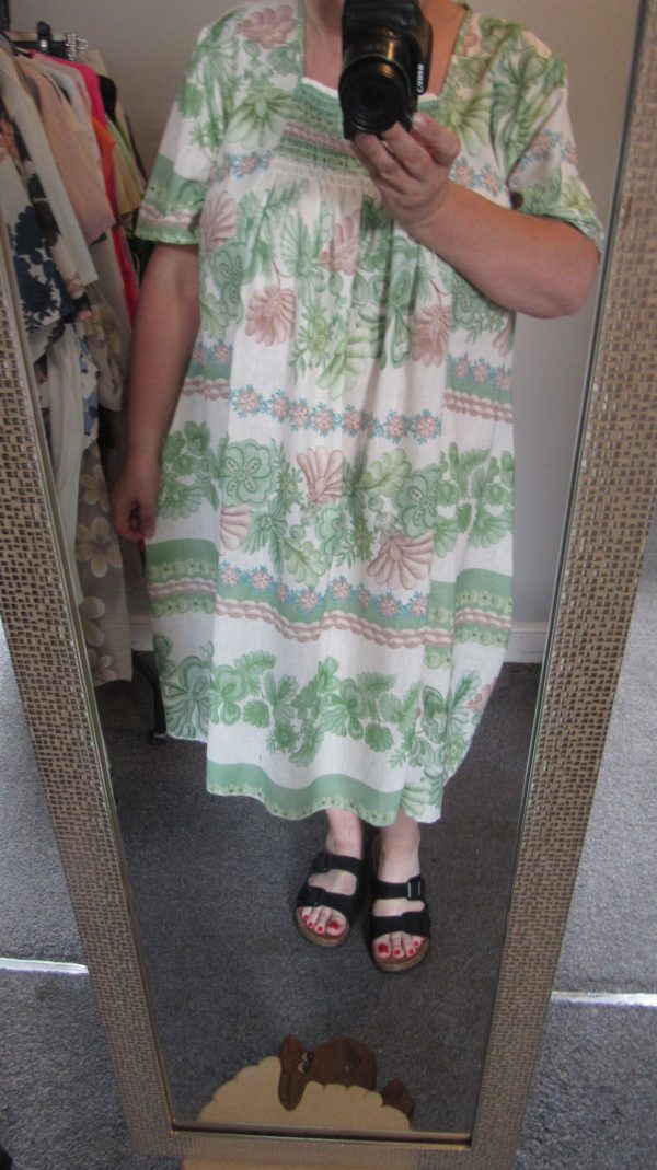 SALE SALE SALE New Ladies Green Floral Square Neckline Dress One Size fits sizes 18 20 22 24 NON RETURNABLE - Image 7