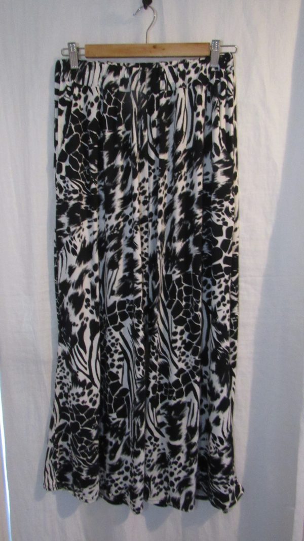 New Ladies Black Floral Print Silky Palazzo Wide Leg Trousers One size fits sizes 18 20 22 NON RETURNABLE - Image 2