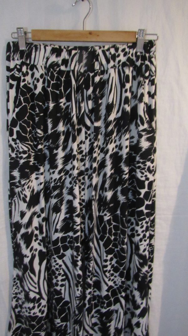 New Ladies Black Floral Print Silky Palazzo Wide Leg Trousers One size fits sizes 18 20 22 NON RETURNABLE - Image 3