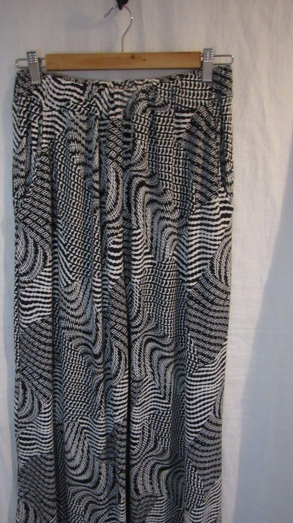 New Ladies Stripe Print Silky Palazzo Wide Leg Trousers One size fits sizes 18 20 22 - Image 4