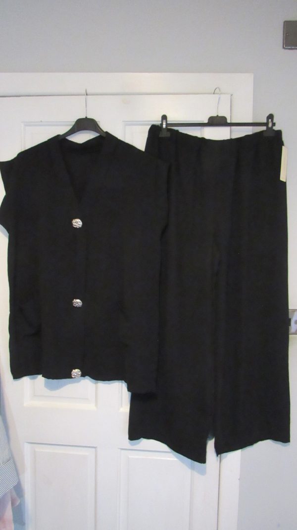 New Ladies Black 2 Piece Set Trousers and Top One Size fits sizes 14 16 18 20 - Image 2