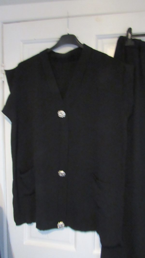New Ladies Black 2 Piece Set Trousers and Top One Size fits sizes 14 16 18 20 - Image 3