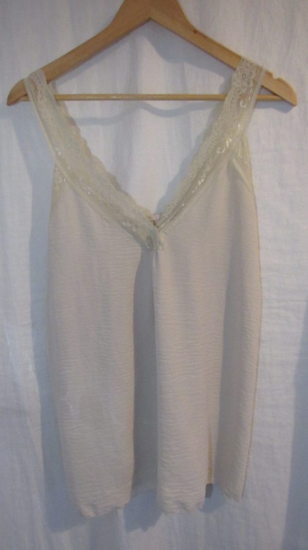 SALE SALE SALE New Ladies Beige V Neck Lacy Edged Top One size fits sizes 16 18 20 22 NON RETURNABLE - Image 4