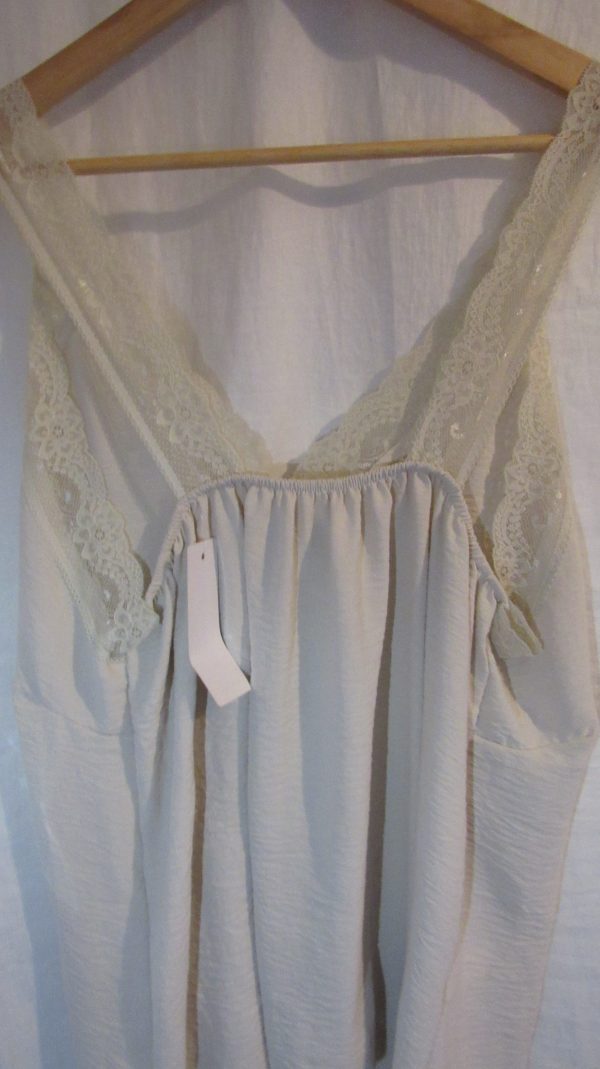 SALE SALE SALE New Ladies Beige V Neck Lacy Edged Top One size fits sizes 16 18 20 22 NON RETURNABLE - Image 6