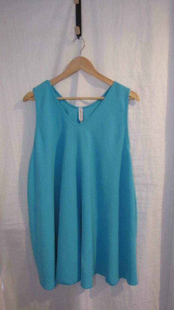 SALE SALE SALE New Ladies Turquoise Sleeveless Swing Top Plus Size One Size fits 18 20 22 24 NON RETURNABLE