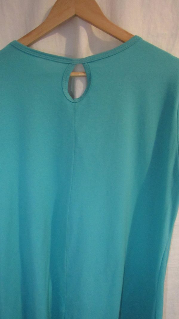 New Turquoise Detail T-shirt One Size fits sizes 16 18 20 22 - Image 5