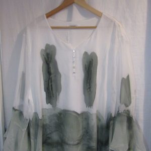 New Ladies Green and White Silky Floaty Top One Size fits sizes 18 20 22