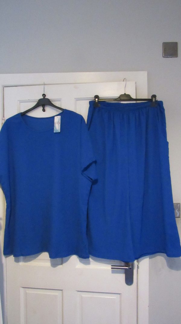 New Ladies Royal Blue 2 Piece Set One Size fits sizes 18 20 22 - Image 2