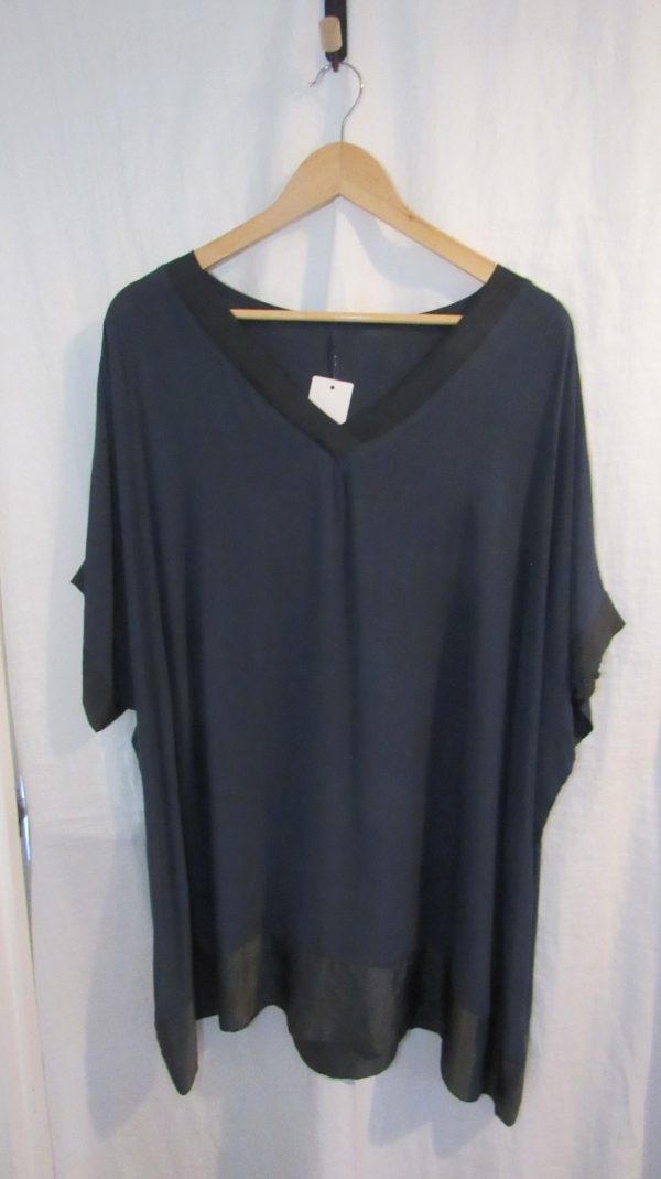 New Navy Blue Ladies Tunic Top One Size fits sizes 18 20 22