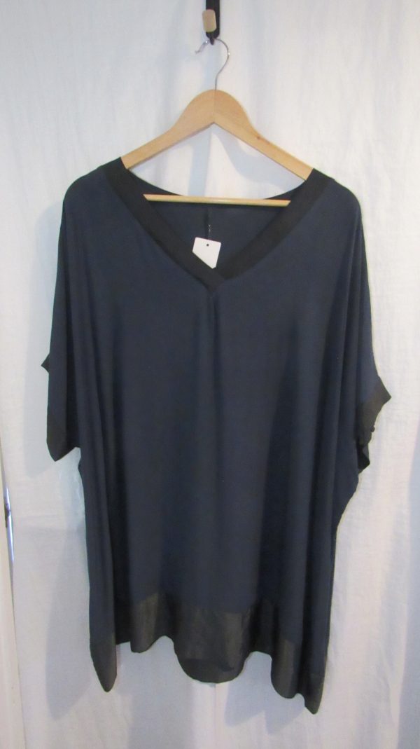 New Navy Blue Ladies Tunic Top One Size fits sizes 18 20 22 - Image 2