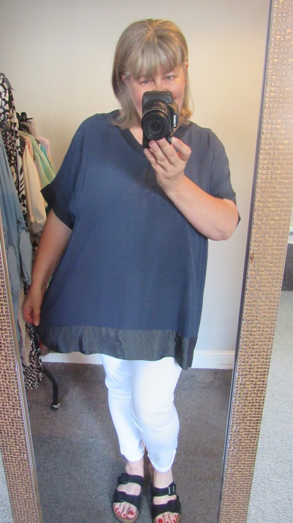 New Navy Blue Ladies Tunic Top One Size fits sizes 18 20 22 - Image 5