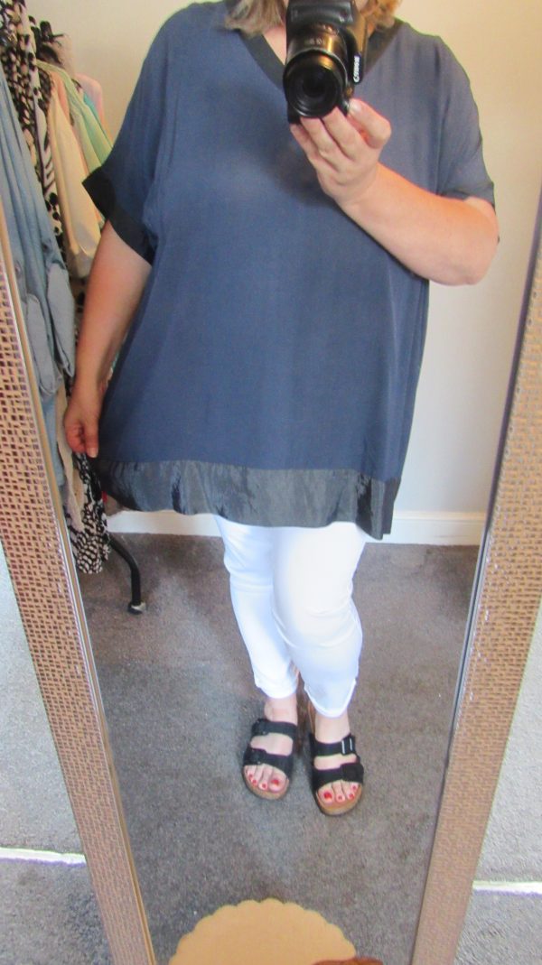 New Navy Blue Ladies Tunic Top One Size fits sizes 18 20 22 - Image 6
