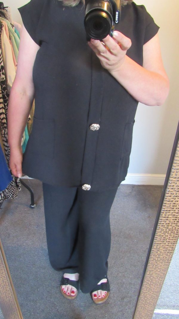 New Ladies Black 2 Piece Set Trousers and Top One Size fits sizes 14 16 18 20 - Image 10