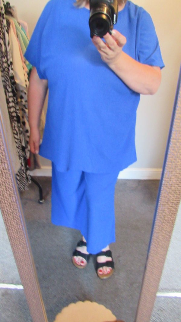 New Ladies Royal Blue 2 Piece Set One Size fits sizes 18 20 22 - Image 9