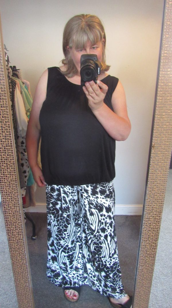 New Ladies Black Floral Print Silky Palazzo Wide Leg Trousers One size fits sizes 18 20 22 NON RETURNABLE - Image 7
