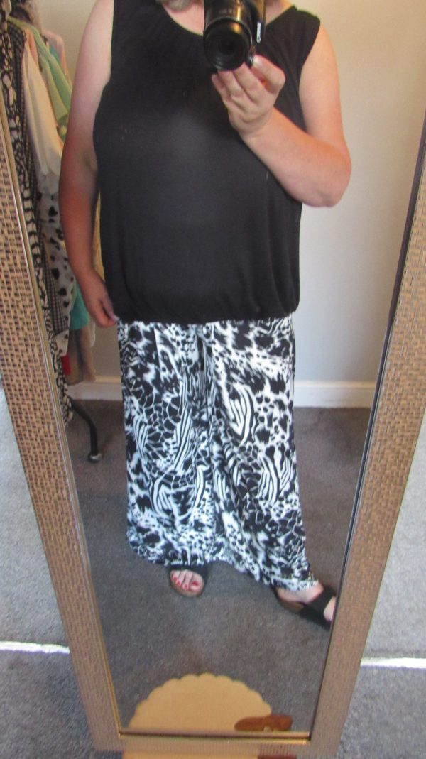 New Ladies Black Floral Print Silky Palazzo Wide Leg Trousers One size fits sizes 18 20 22 NON RETURNABLE - Image 8