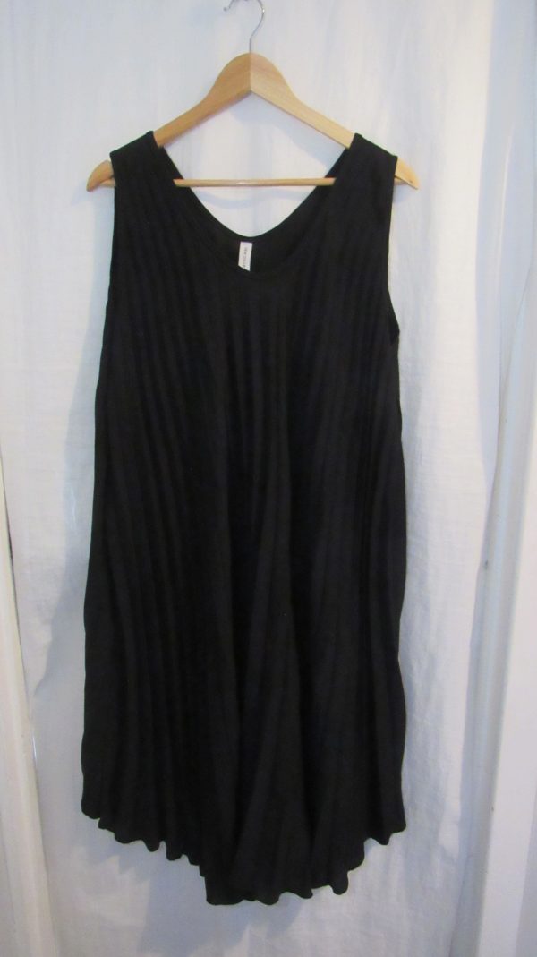 New Ladies Black Pleated Sleeveless Swing Dress One Size fits sizes 18 20 22 24 - Image 2