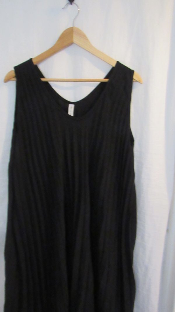 New Ladies Black Pleated Sleeveless Swing Dress One Size fits sizes 18 20 22 24 - Image 3