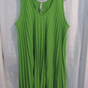 New Ladies Green Pleated Sleeveless Swing Dress One Size fits sizes 18 20 22 24