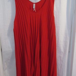 New Ladies Red Pleated Sleeveless Swing Dress One Size fits sizes 18 20 22 24