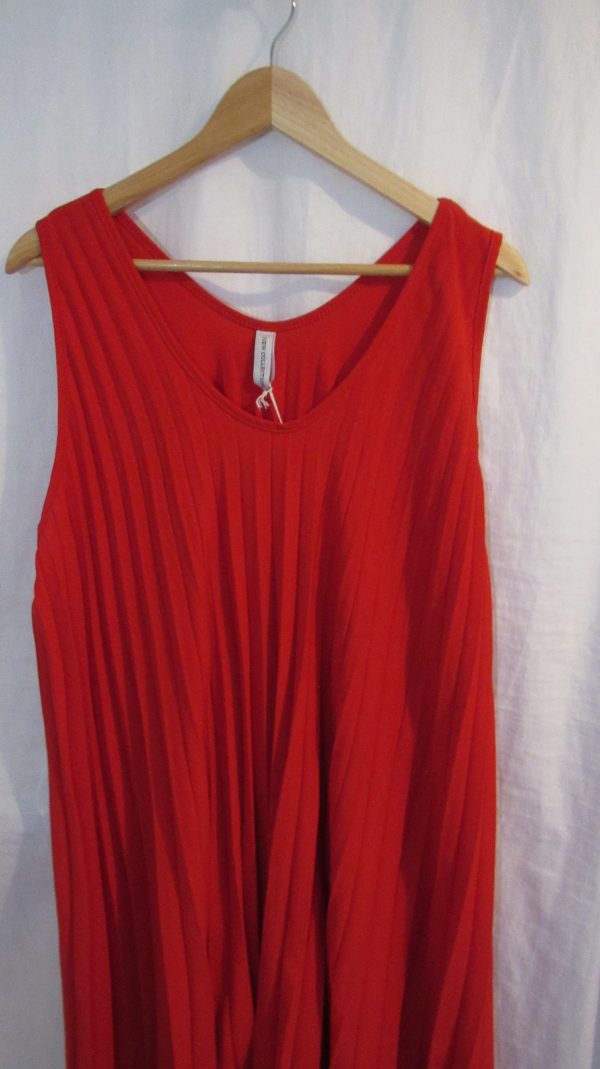 New Ladies Red Pleated Sleeveless Swing Dress One Size fits sizes 18 20 22 24 - Image 3