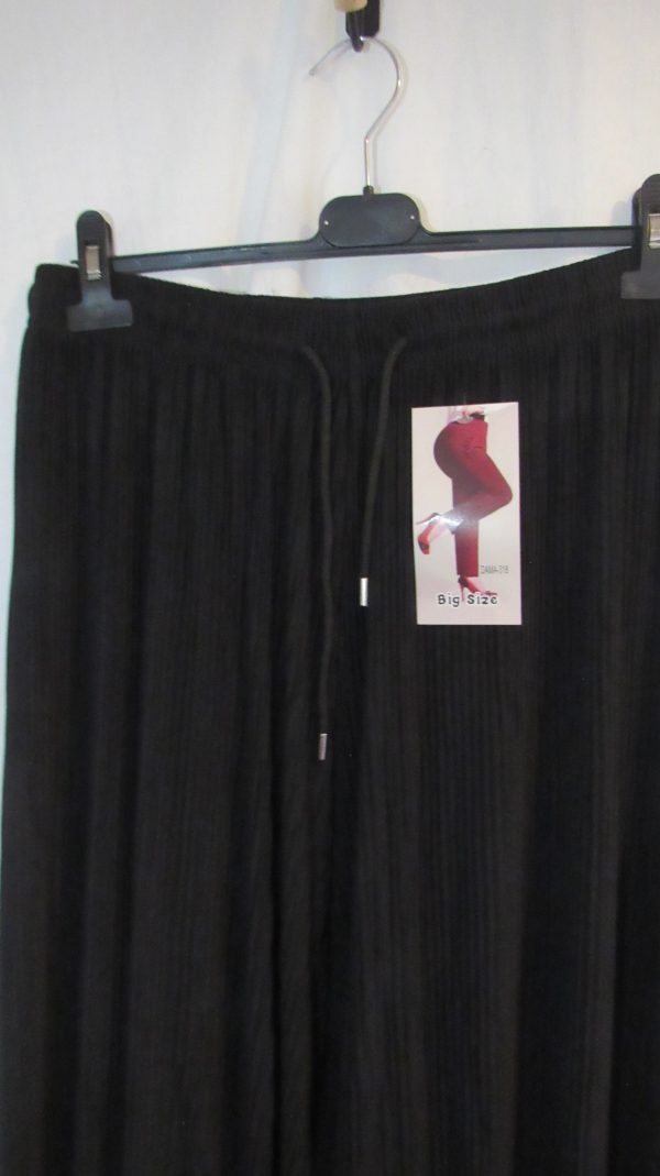 Special Buy Black Ladies Pleated Elasticated Waist Trousers One Size fits sizes 16 18 20 22 - Image 3