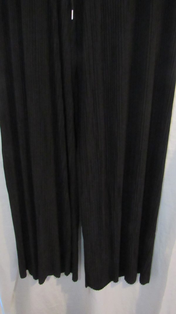 Special Buy Black Ladies Pleated Elasticated Waist Trousers One Size fits sizes 16 18 20 22 - Image 6